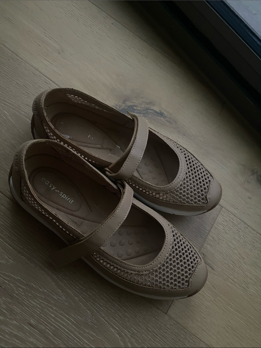 Women's Briana Mary Jane Mesh Walking Flats